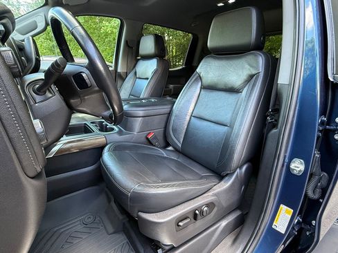 Used 2020 Chevrolet Silverado 1500 LT Trail Boss AWD/4WD image 15