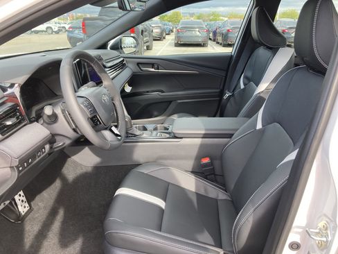 Used 2026 Toyota Camry SE w/ Convenience Package image 16