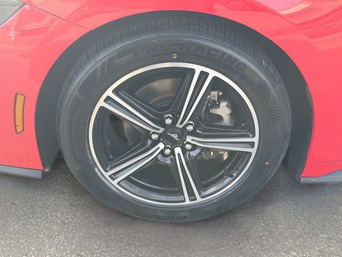 Used 2024 Ford Mustang Premium image 39