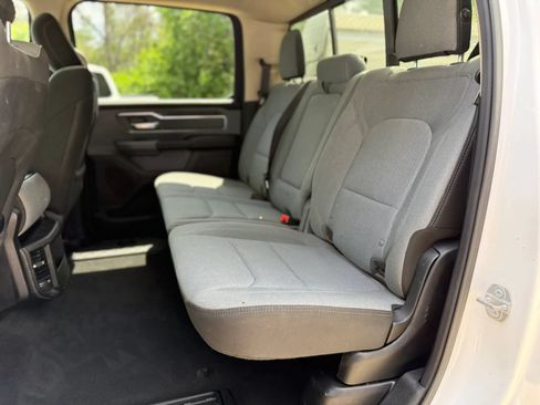 Used 2019 RAM 1500 Big Horn AWD/4WD image 14