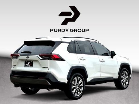 Used 2019 Toyota RAV4 Limited w/ Cold Weather Package FWD image 8