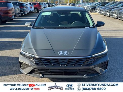 New 2026 Hyundai Elantra Hybrid w/ Cargo Package FWD image 6