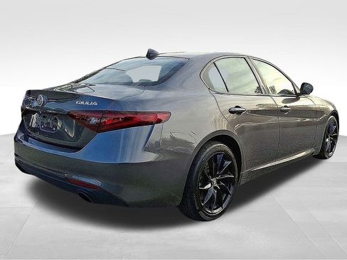 Used 2023 Alfa Romeo Giulia Ti image 9