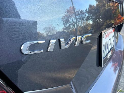 Used 2019 Honda Civic EX image 30