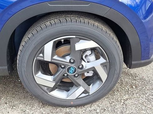 New 2026 Hyundai Venue SEL FWD image 8