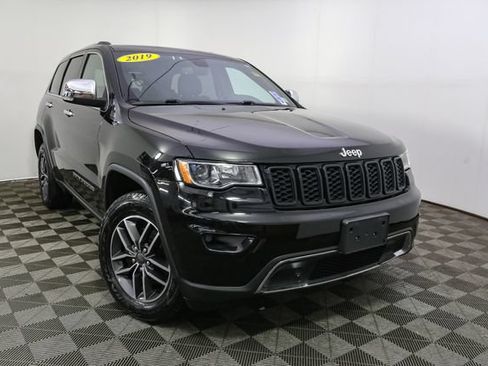 Used 2019 Jeep Grand Cherokee Limited AWD/4WD image 3