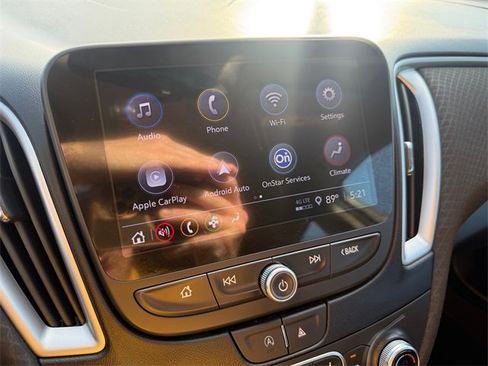 Used 2024 Chevrolet Malibu LT image 12