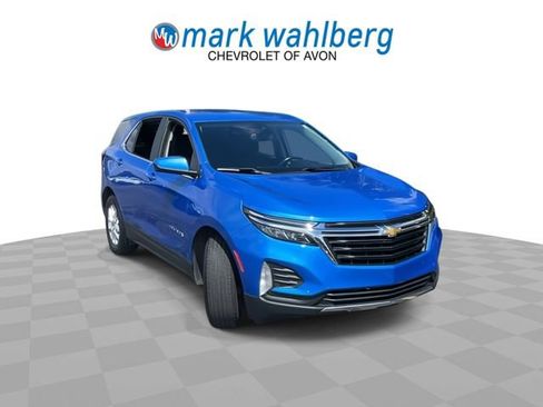 Used 2024 Chevrolet Equinox LT w/ LPO, Floor Liner Package FWD image 2