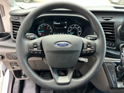 New 2025 Ford Transit 250 148 Medium Roof image 15