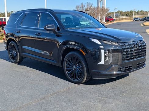 Used 2025 Hyundai Palisade Calligraphy image 2
