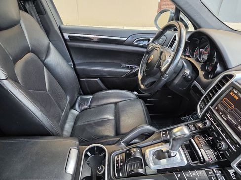 Used 2012 Porsche Cayenne S image 38