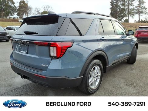 New 2026 Ford Explorer Active image 5