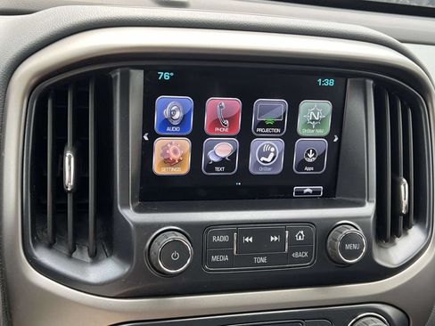 Used 2017 Chevrolet Colorado Z71 AWD/4WD image 23