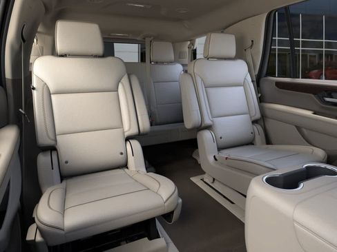 New 2026 GMC Yukon Denali RWD image 17