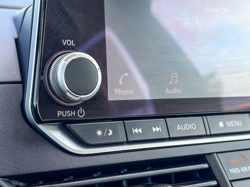 Used 2023 Nissan Altima 2.5 SV image 24