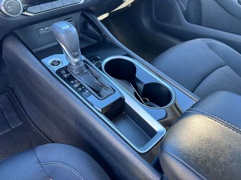 Used 2024 Nissan Altima 2.5 SV image 31