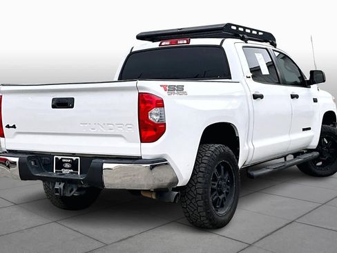 Used 2016 Toyota Tundra SR5 w/ SR5 Upgrade Package image 13