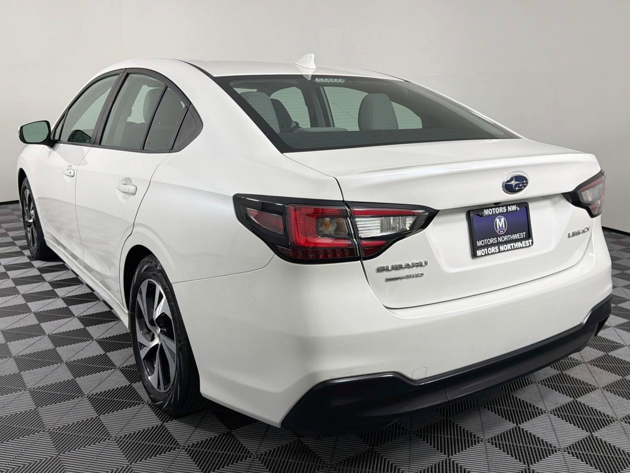 Used 2023 Subaru Legacy Premium AWD/4WD image 9