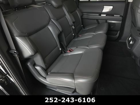 Used 2025 Ford Expedition Max Active AWD/4WD image 47