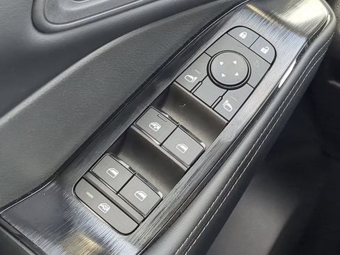 Certified 2026 Nissan Rogue SV FWD image 22