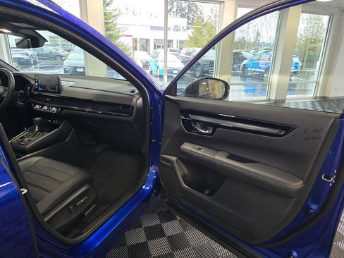 Used 2025 Honda CR-V Sport Touring image 44