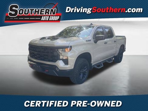 Used 2023 Chevrolet Silverado 1500 Custom Trail Boss AWD/4WD image 1