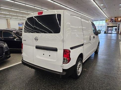 Used 2019 Nissan NV200 S w/ Back Door Glass Package FWD image 4
