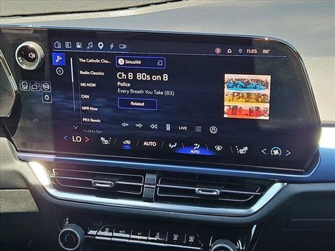 Certified 2025 Chevrolet Equinox EV LT FWD image 20