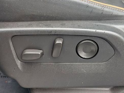 Used 2022 GMC Yukon AT4 w/ Max Trailering Package image 18