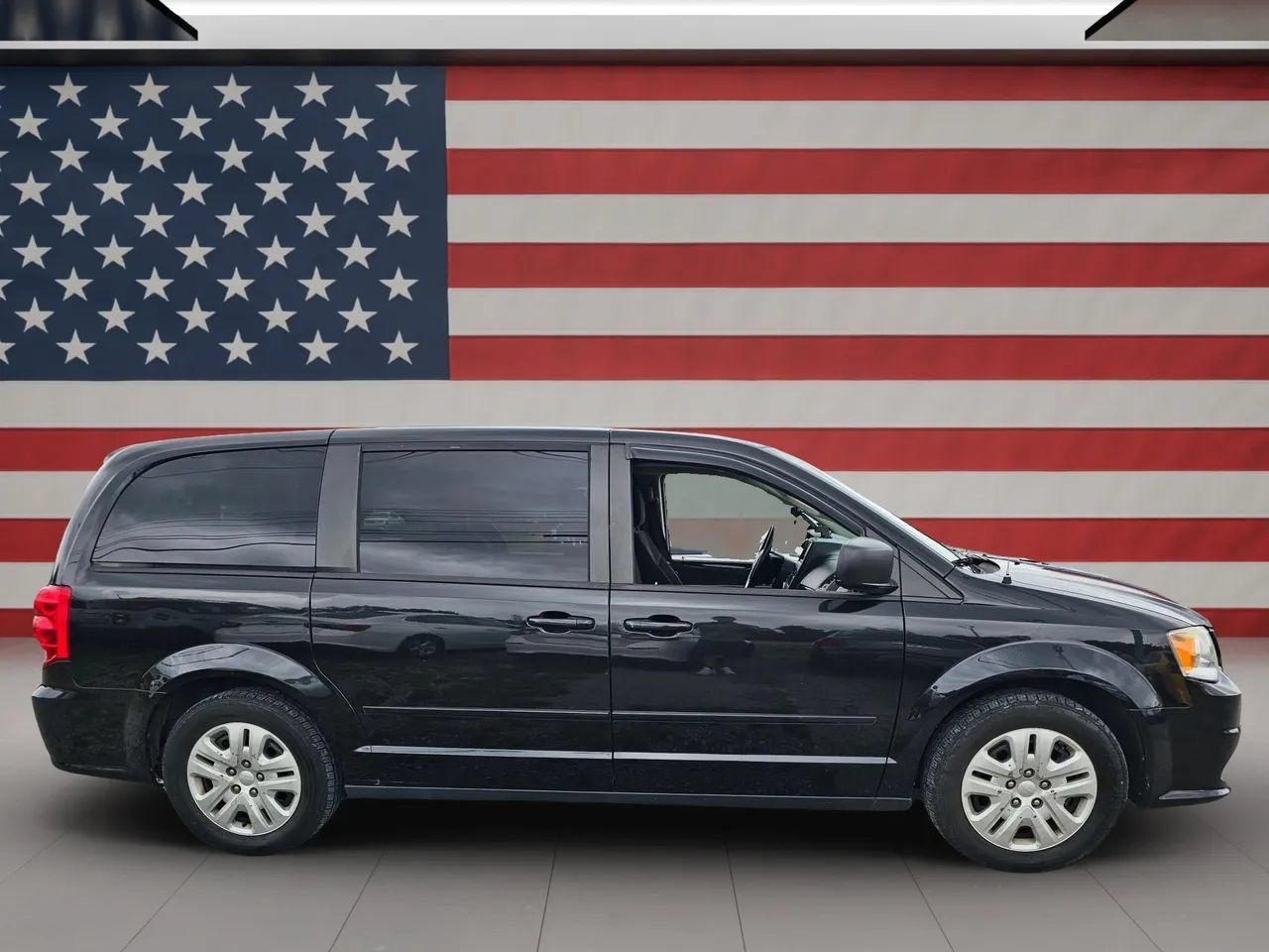 Used 2015 Dodge Grand Caravan SE w/ Quick Order Package 29E SE FWD image 17