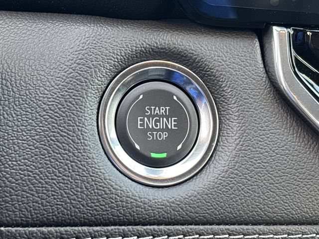 New 2026 Chevrolet Colorado LT w/ LT Convenience Package AWD/4WD image 19
