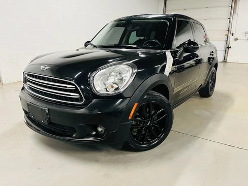 Used 2016 MINI Cooper Countryman FWD image 1