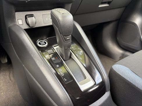 Used 2025 Nissan Versa SV FWD image 39