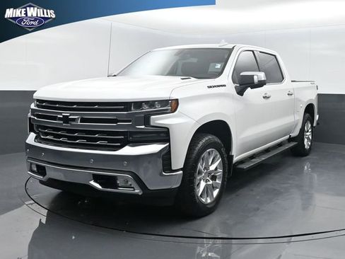 Used 2022 Chevrolet Silverado 1500 LTZ w/ LPO, Dark Essentials Package image 3