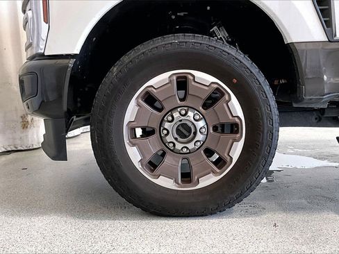 Used 2025 Ford F350 King Ranch image 6