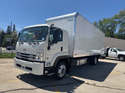 New 2025 Chevrolet Low Cab Forward 6500XD RWD image 1
