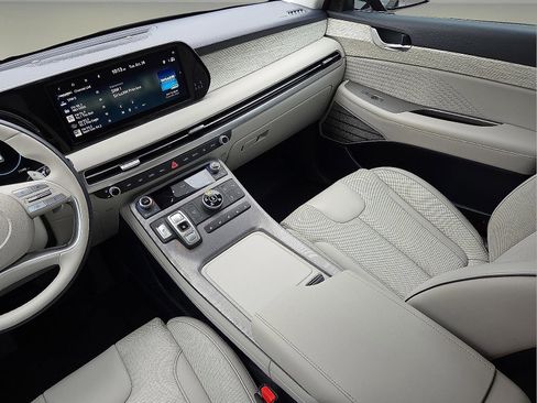 Used 2024 Hyundai Palisade Calligraphy image 14