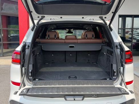 Used 2023 BMW X5 sDrive40i w/ M Sport Package RWD image 12