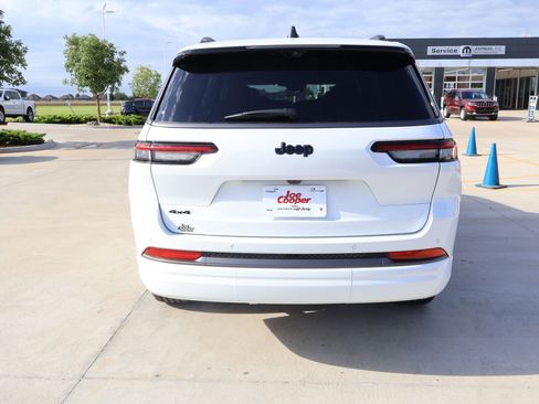 New 2026 Jeep Grand Cherokee L Limited AWD/4WD image 24