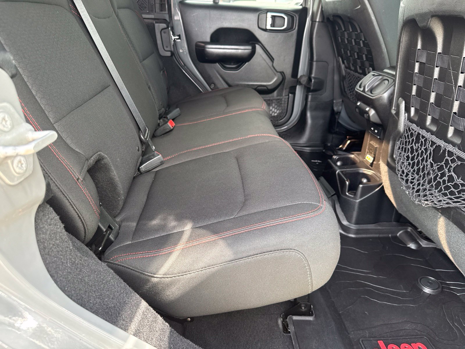 Used 2018 Jeep Wrangler Unlimited Rubicon AWD/4WD image 22