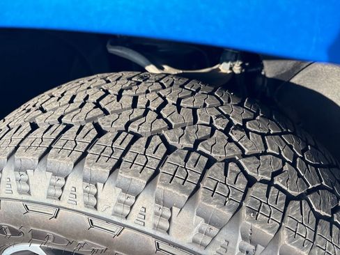 Certified 2025 Chevrolet Silverado 1500 RST image 36