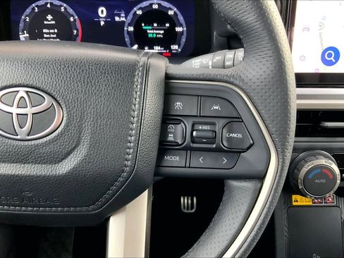 Used 2025 Toyota 4Runner TRD Sport Premium image 25