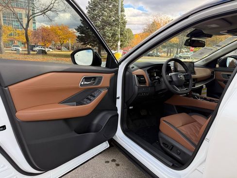 New 2026 Nissan Rogue Platinum w/ Platinum Premium Package image 10