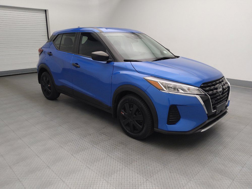 Used 2023 Nissan Kicks S FWD image 11