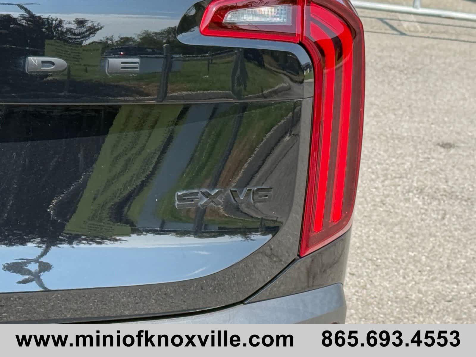 Used 2021 Kia Telluride SX w/ Nightfall Edition Package AWD/4WD image 11