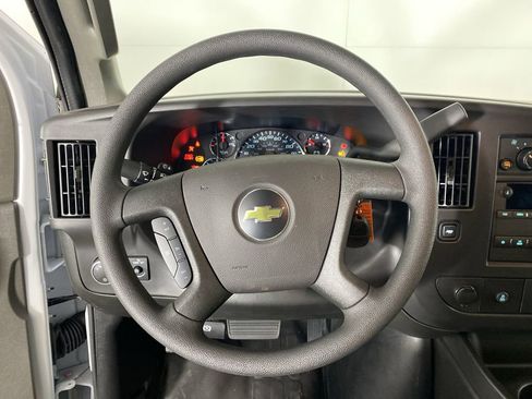 Certified 2025 Chevrolet Express 2500 Work Van w/ Driver Convenience Package image 14