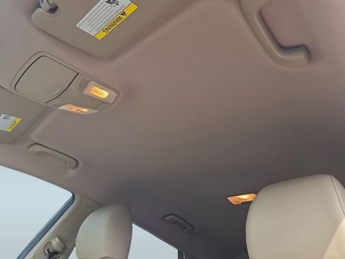 Used 2021 Hyundai Tucson Limited w/ Cargo Package image 12