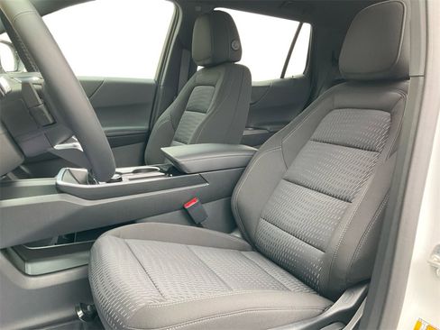 New 2026 Chevrolet Equinox LT w/ LPO, Floor Liner Package image 27