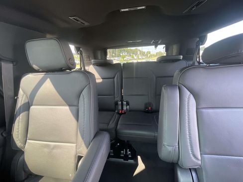 Used 2022 GMC Yukon Denali AWD/4WD image 14