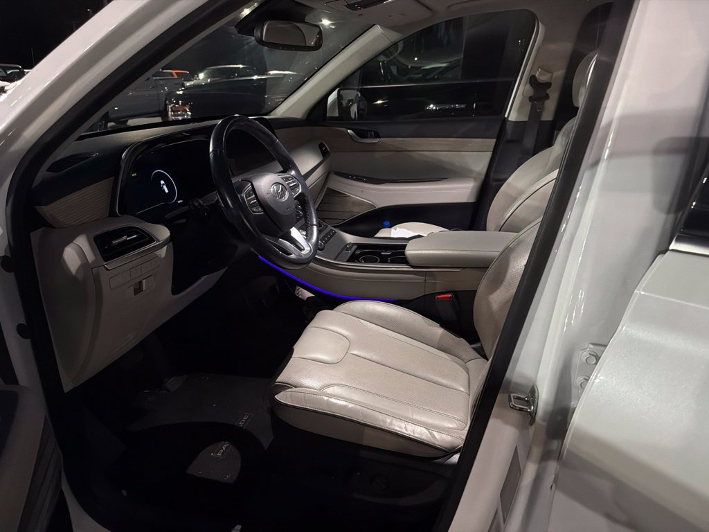 Used 2021 Hyundai Palisade Limited FWD image 3
